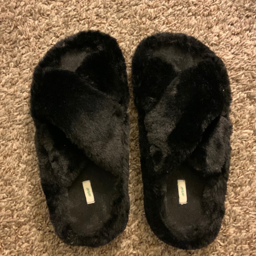 Aerie slippers